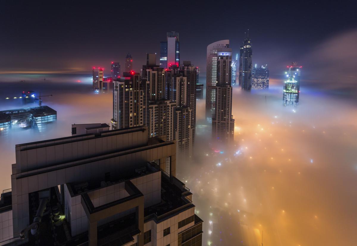 Les gratte-ciels de Dubai au-dessus des nuages | Blog-Note